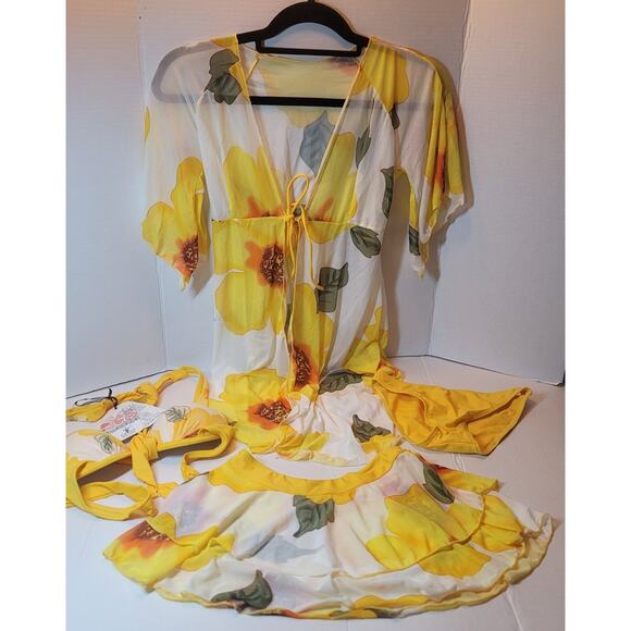 Vicki Vicki 4 Piece Floral Bikini With Matching Skirt & Cover Up ( 4pcs) Size S - Picture 1 of 6